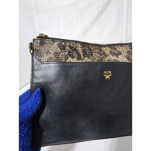 Authentic MCM Leather studded Wristlet/Clutch Black/Beige - Picture 9 of 15